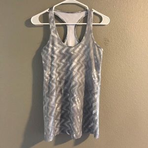 Lululemon Cool Racerback size 6